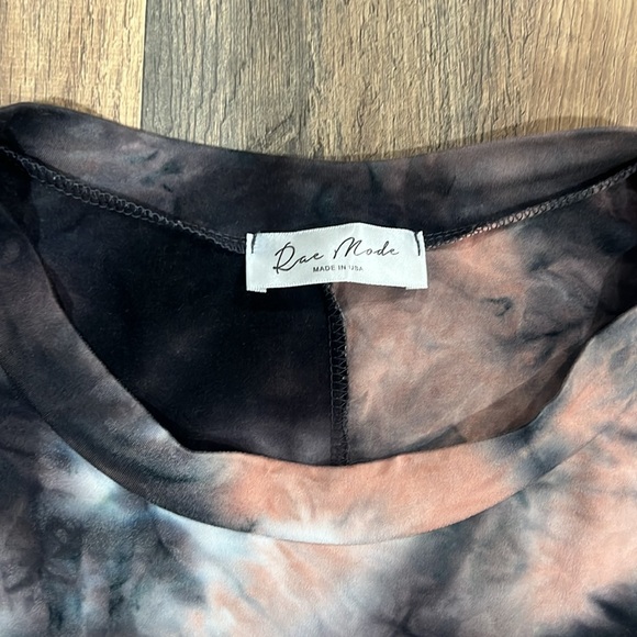 Women’s Tie Dye Lounge Top - Picture 2 of 2